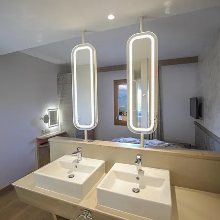 Residence L'Hevana - Appartements De Prestige Meribel Centre Exterior photo