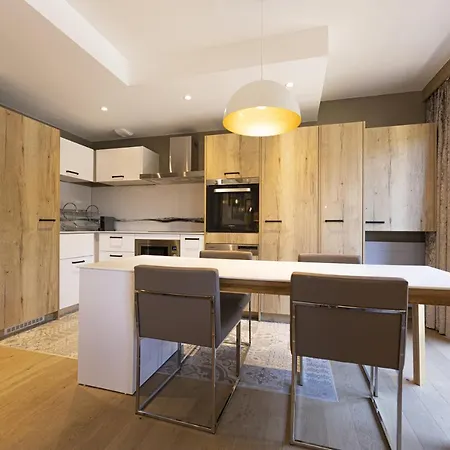 Residence L'Hevana - Appartements De Prestige Meribel Centre Exterior photo